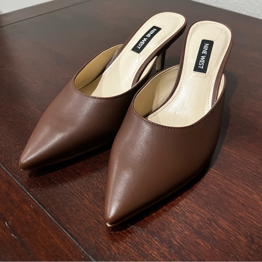 NINE WEST Ali Pointed Toe  Mules Sz 5.5 Brown